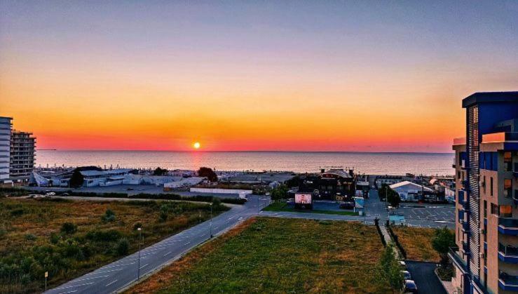 Apartament Carina Summerland Mamaia Buitenkant foto